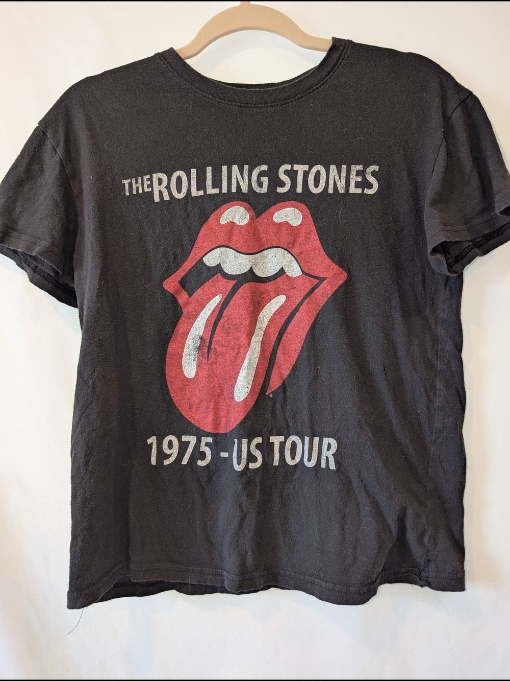 the Rolling Stones Black Tee '75 Tour‎ Red Tongue Graphic   S